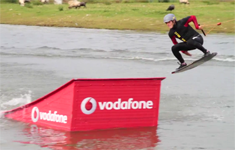 Moritz Thiele i Marcel Tillwitz Wakeskate Shred