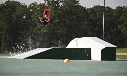 <h2><a href='http://www.youcanwake.com/wakespots/the-bsr-cable-park/'>The BSR Cable Park</a><a href='http://www.youcanwake.com/wakespots/the-bsr-cable-park/#comments' class='comments-small'>0</a></h2>Some Cable Riding at The Barefoot Ski Ranch and Cable Park in Waco, TX. Thanks to Stuart, Bret, Collin, Jade, Lana, Matty, Ange, Royal, Skylar, Keith, Turbo, Graem, and Kyle.



